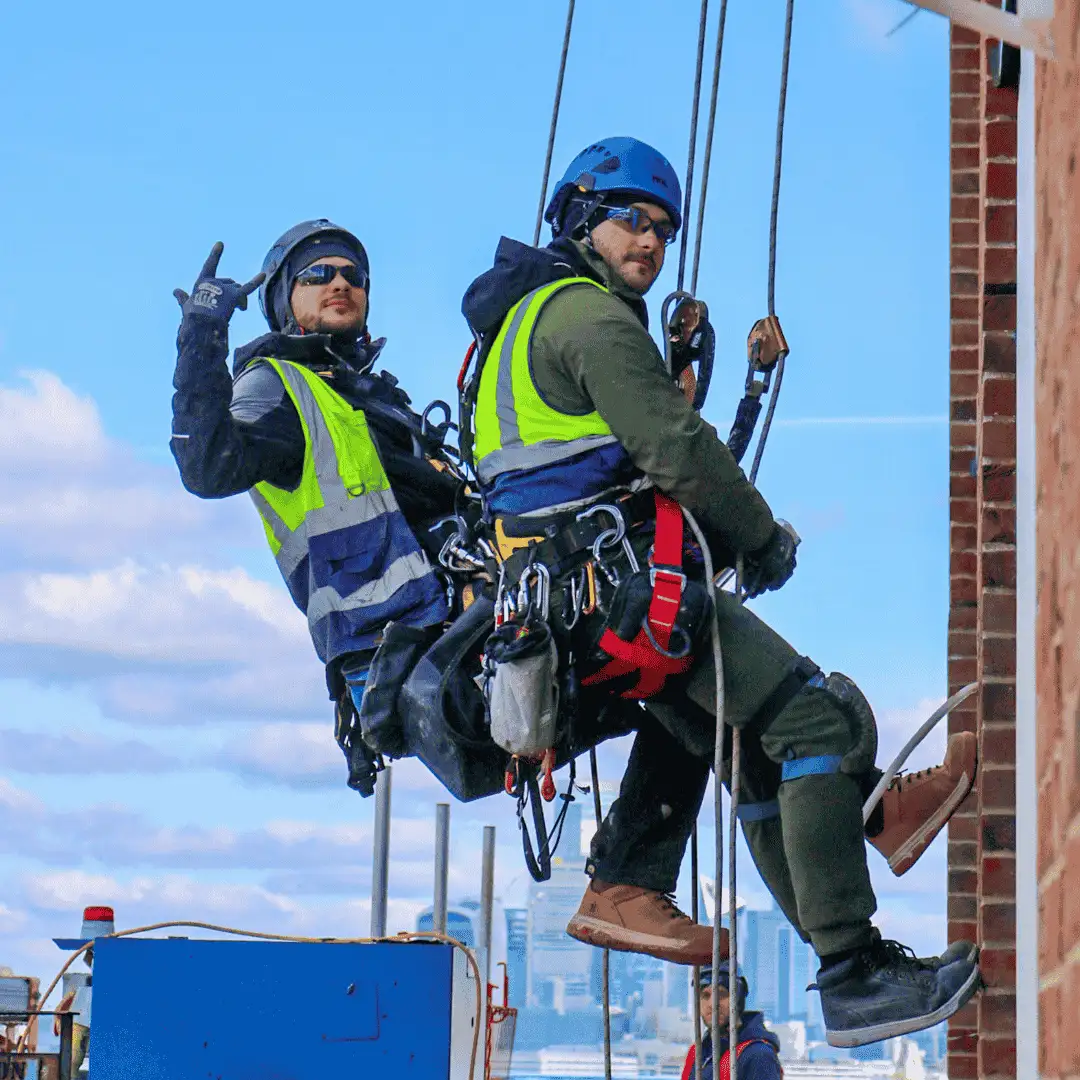 راپل من خدمات نصب پیچ و رولپلاک نما در تهران نعمت آباد