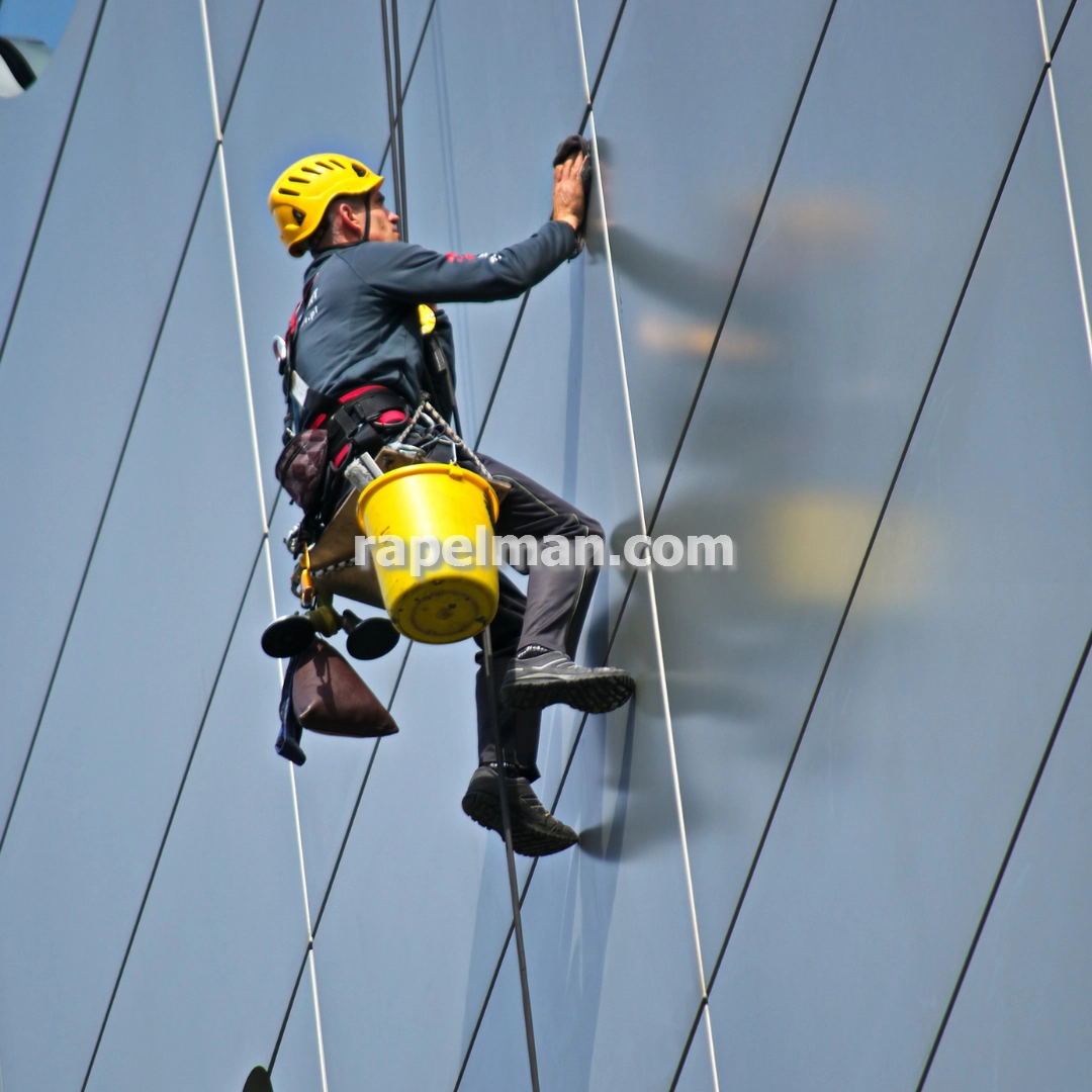 شرکت معتبر انجام کار در ارتفاع ساختمان های مسکونی در تهران