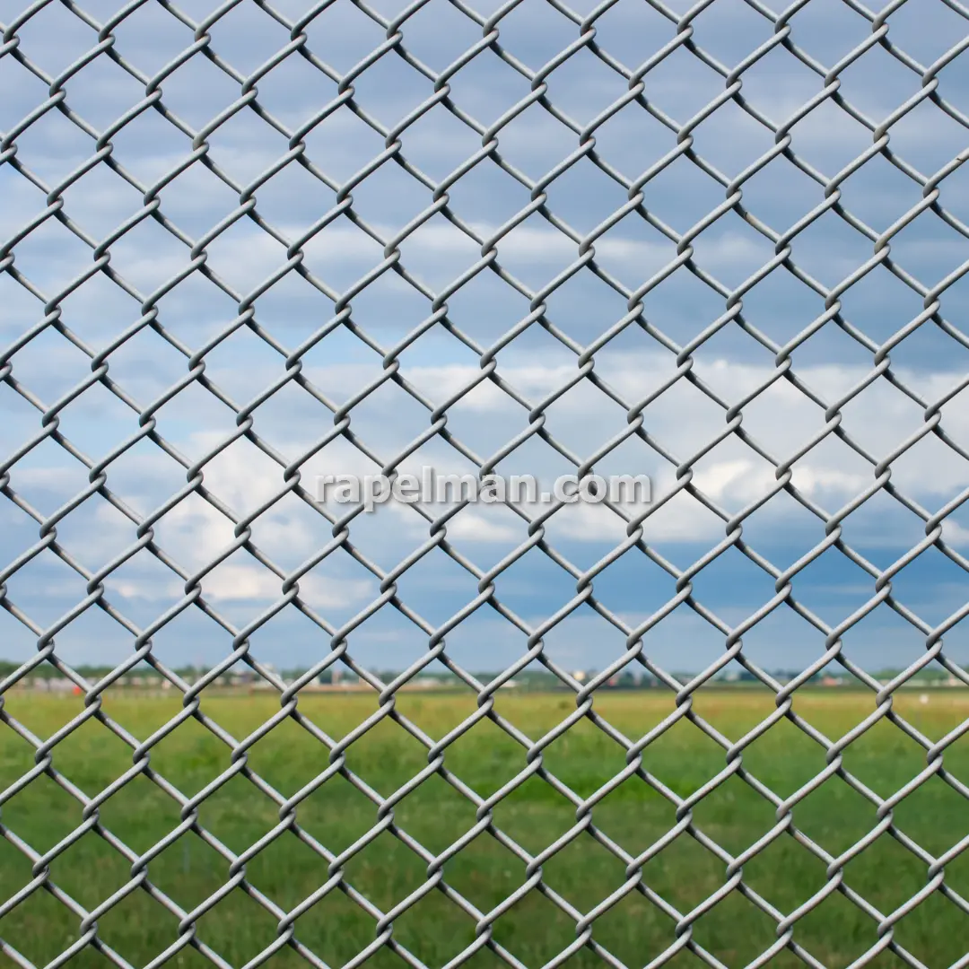 نصاب توری مرغی برای پاسیو و حیاط خلوت ویلا